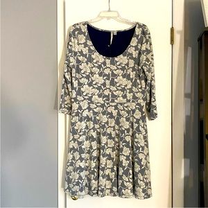 COPY - Lauren Conrad Flare Dress size Xl Grey White